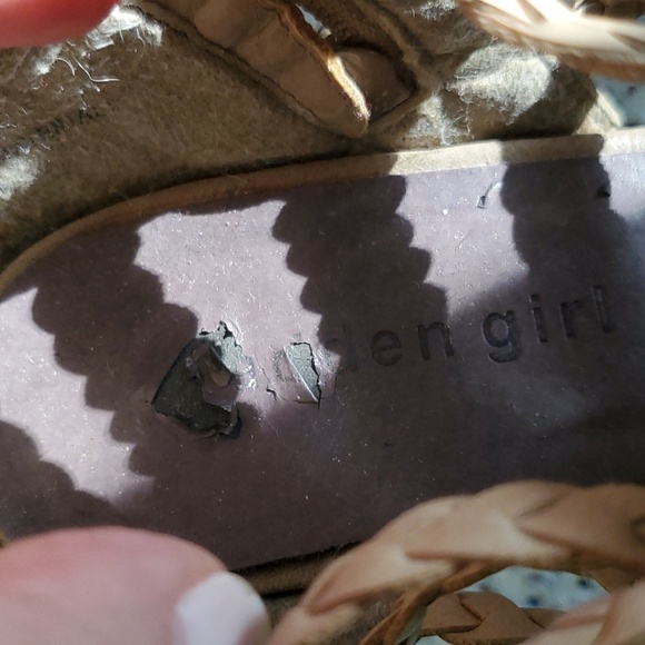 **Clearance** Madden Girl cage sandals - Picture 11 of 12